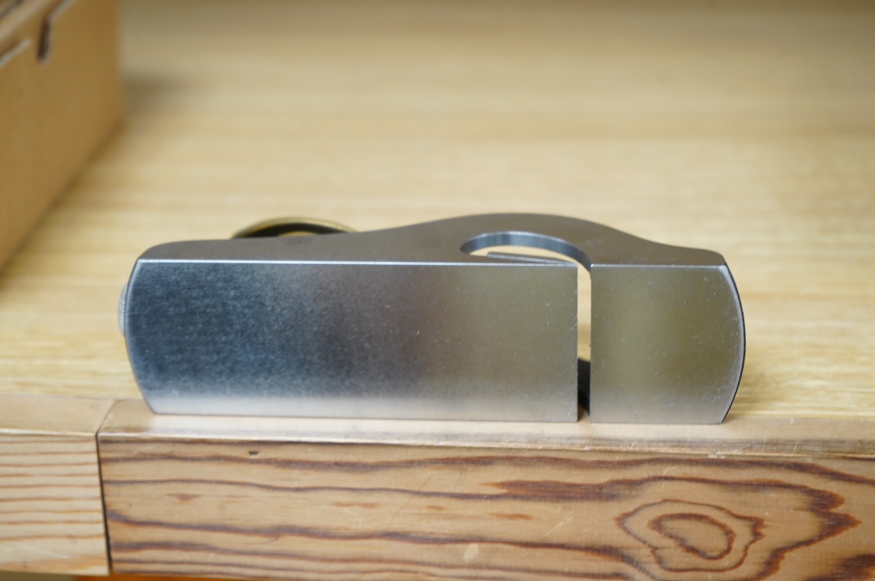 A boxed Lie Nielsen Toolworks rabbet block plane (L-N 60 1/2 R) with paperwork